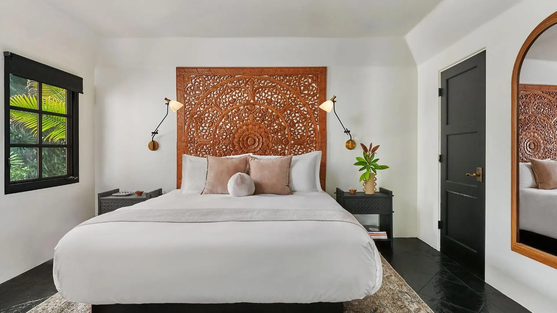 Lucille Palm Springs Villa