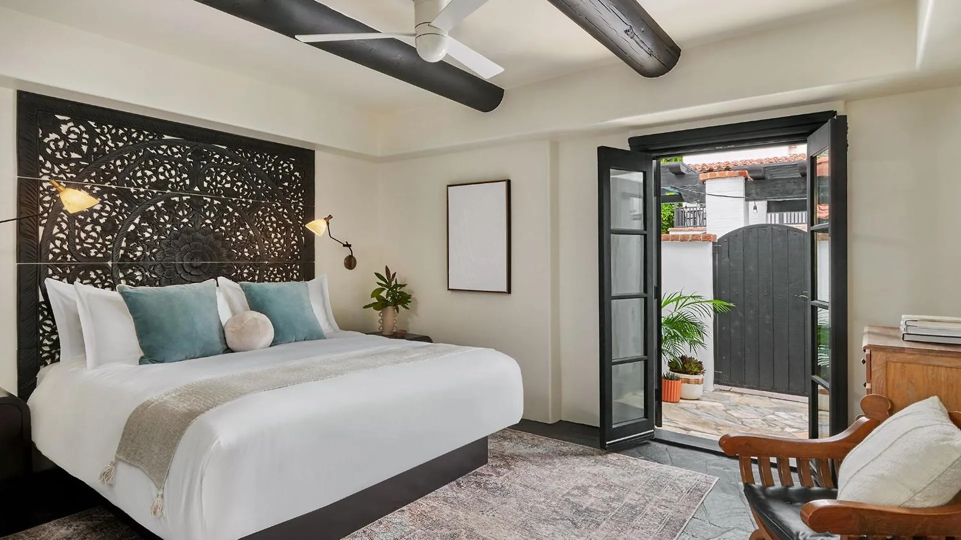 Lucille Palm Springs Villa